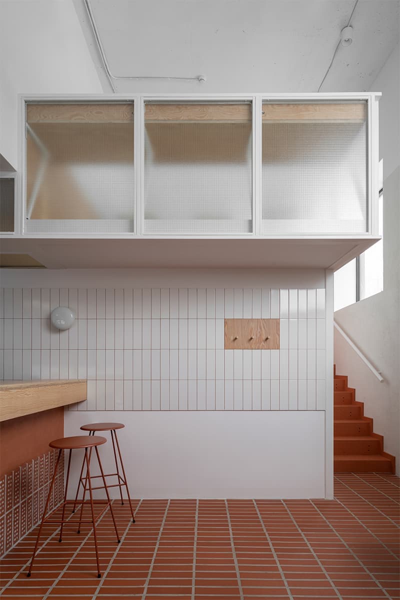 Экспериментальный интерьер московской кофейни в индустриальной эстетике — проект Ксении Раковской