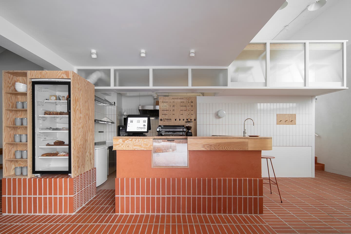 Экспериментальный интерьер московской кофейни в индустриальной эстетике — проект Ксении Раковской