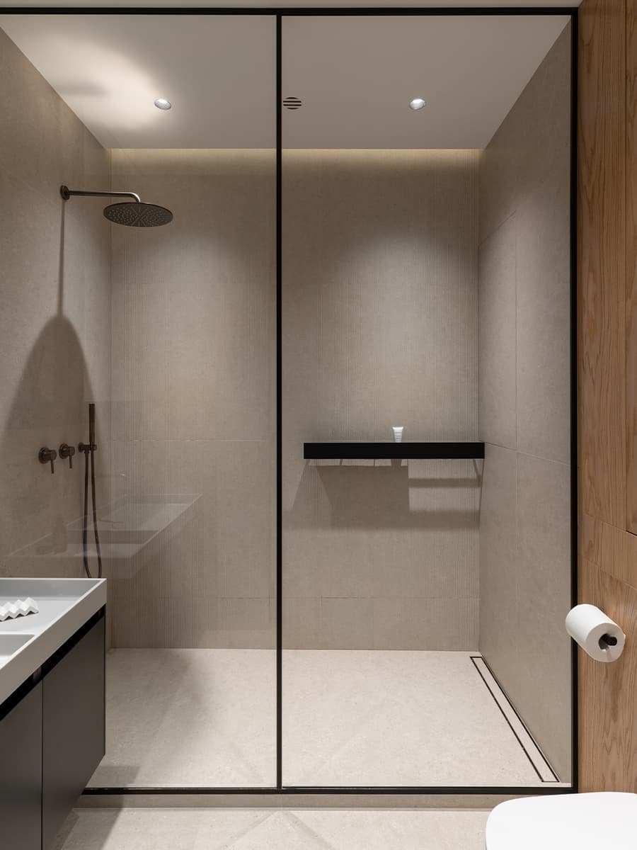 Динамичный интерьер квартиры с мягкой игрой света и тени — проект bureau SLOVO