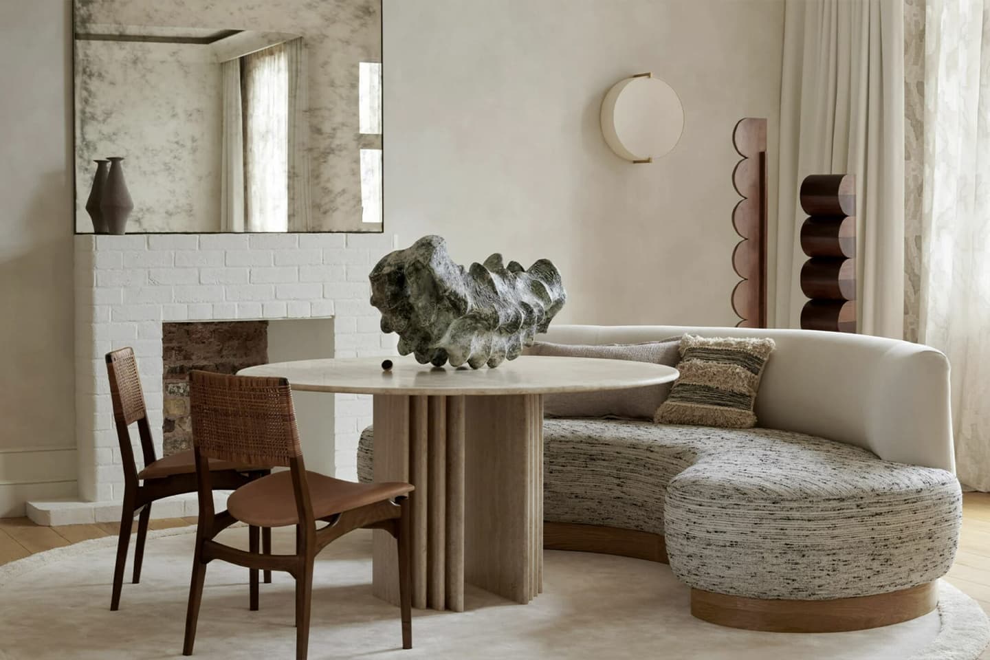 Коллекционный дизайн и винтаж в интерьере лондонских апартаментов — проект Талы Фусток