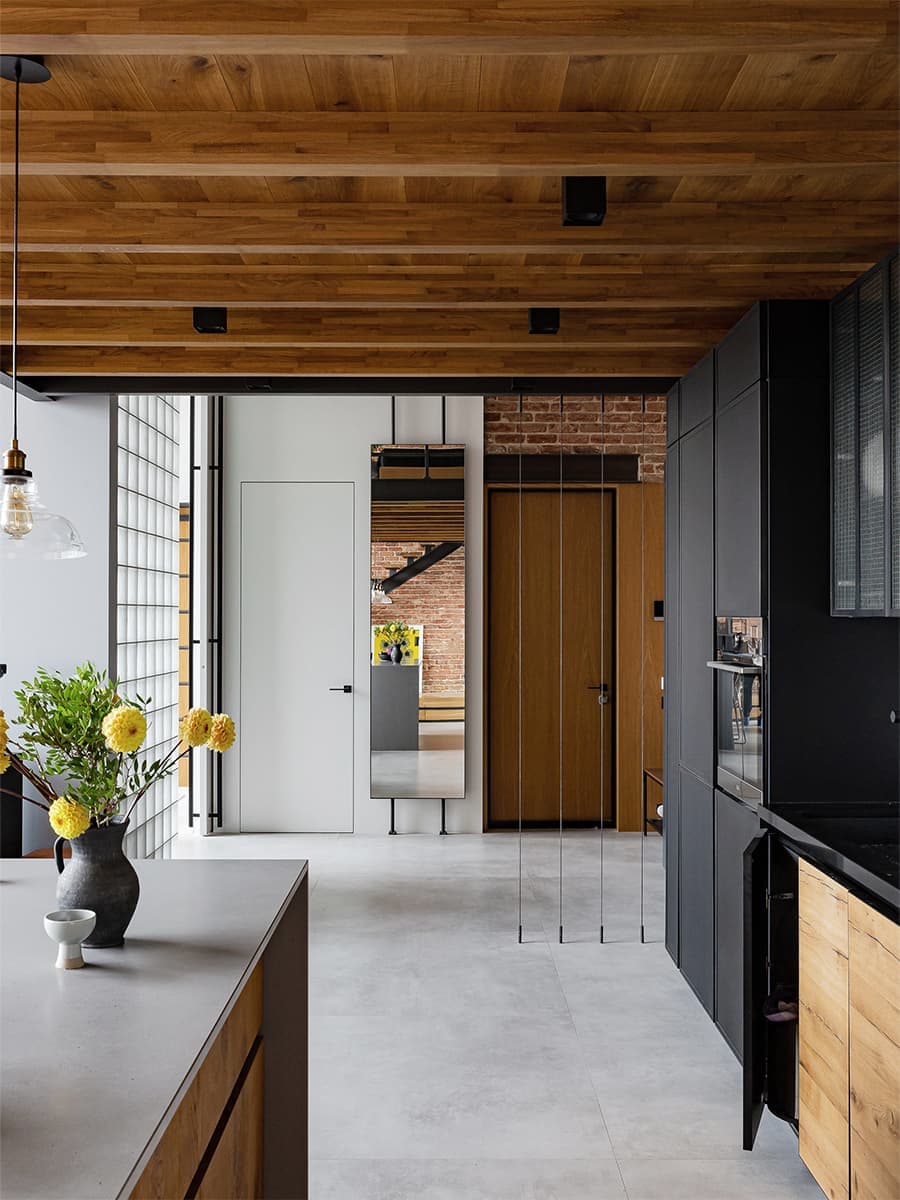 Уютный интерьер двухуровневой квартиры в стиле лофт — проект LOFT APARTMENT от ZROBIM architects