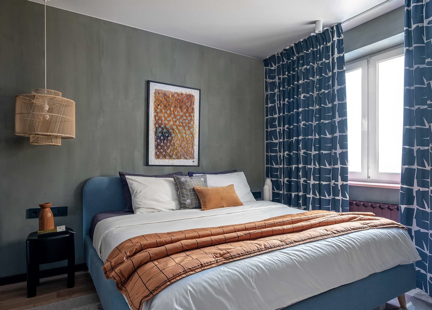 Яркий интерьер квартиры для семьи искусствоведа — проект Дарьи Власовой