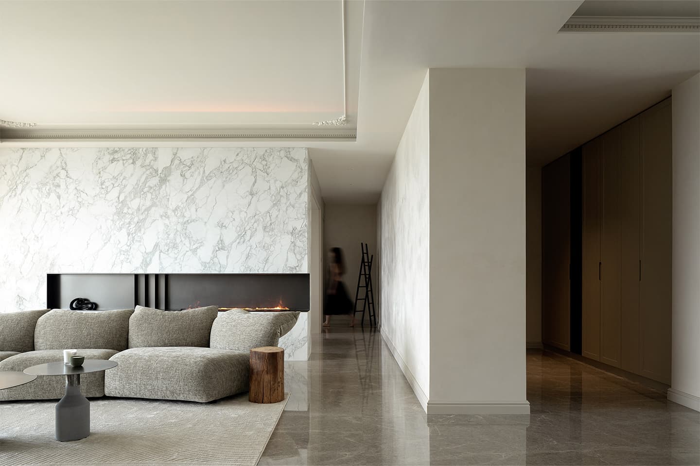 Баланс роскоши и простоты в интерьере китайских апартаментов — проект студии The Deduction