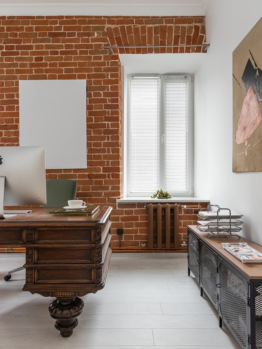 Яркий интерьер мастерской для дизайнера-архитектора в старинном флигеле — проект Лианы Каштановой