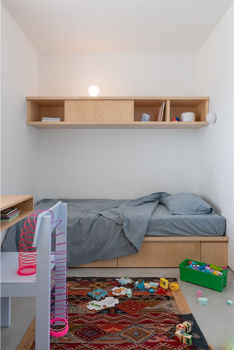 Авторская мебель и чистые линии в интерьере московской квартиры — проект бюро .dpt