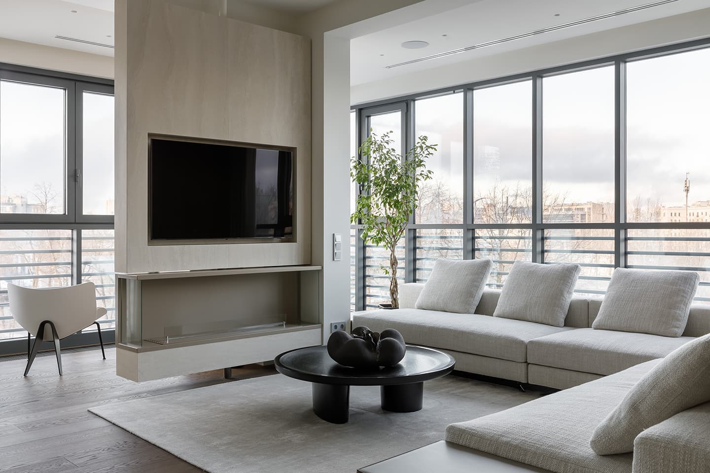 Сложность в простоте: продуманный интерьер двухсотметровой квартиры — проект Background Studio