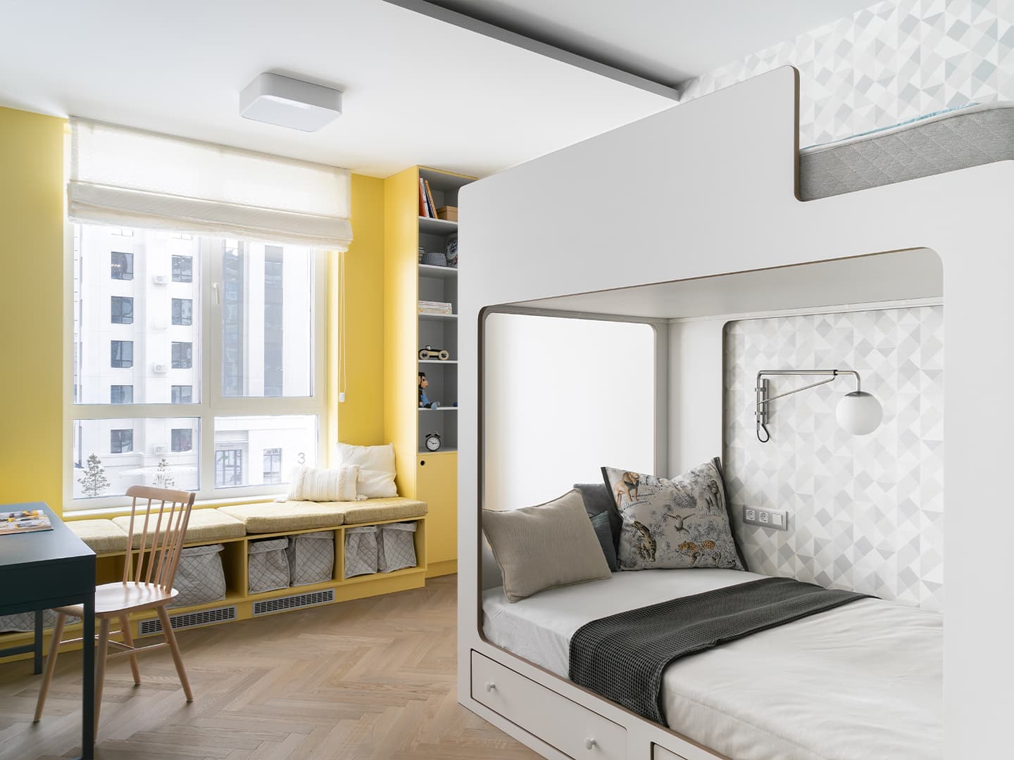 Бело-голубые тона в интерьере для дружной семьи из Астаны — проект Евгении Мараськовой-Григорянц