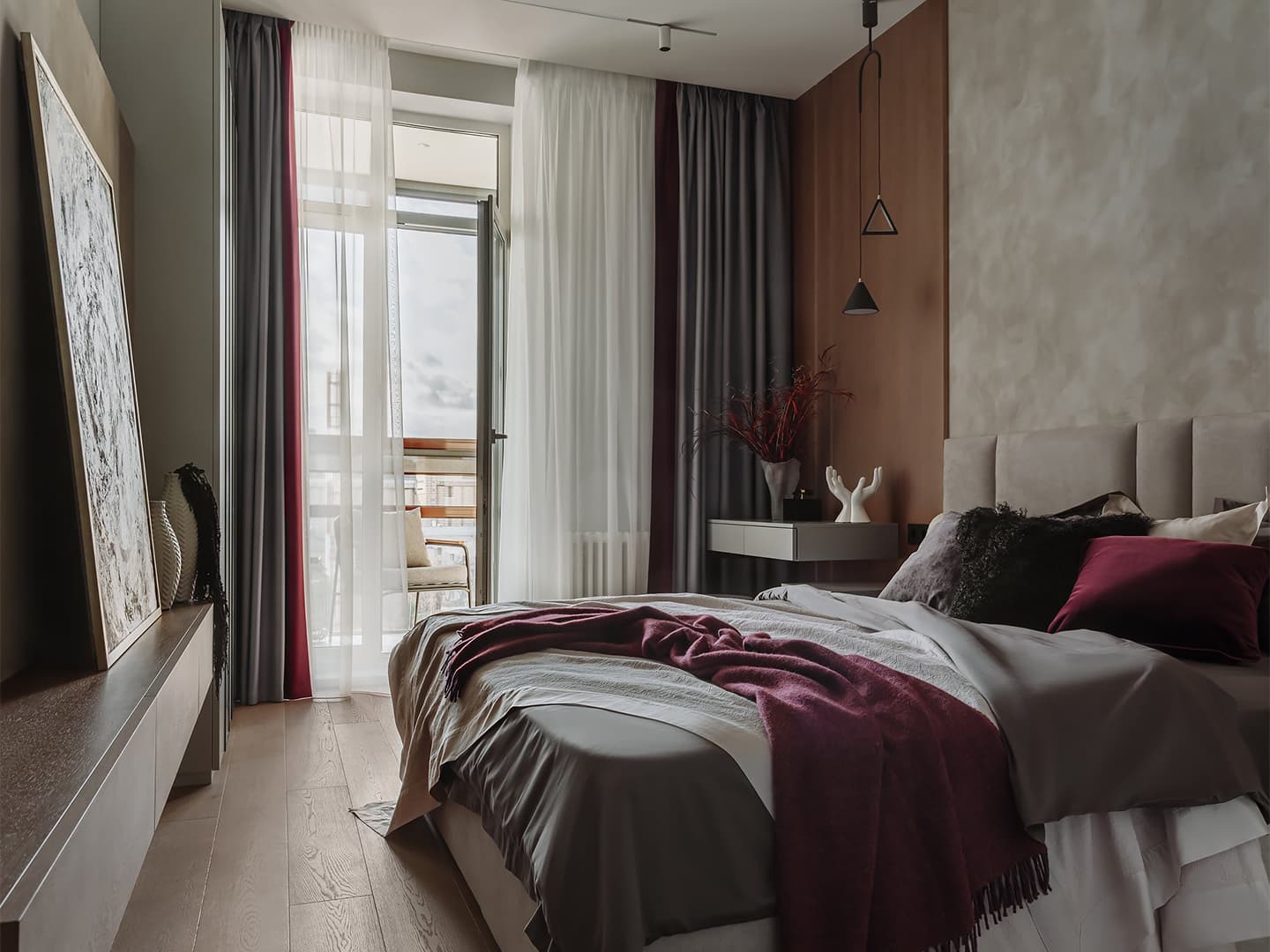 Серо-бежевые оттенки в интерьере квартиры для семейной пары — проект студии Kovalchuk Interior