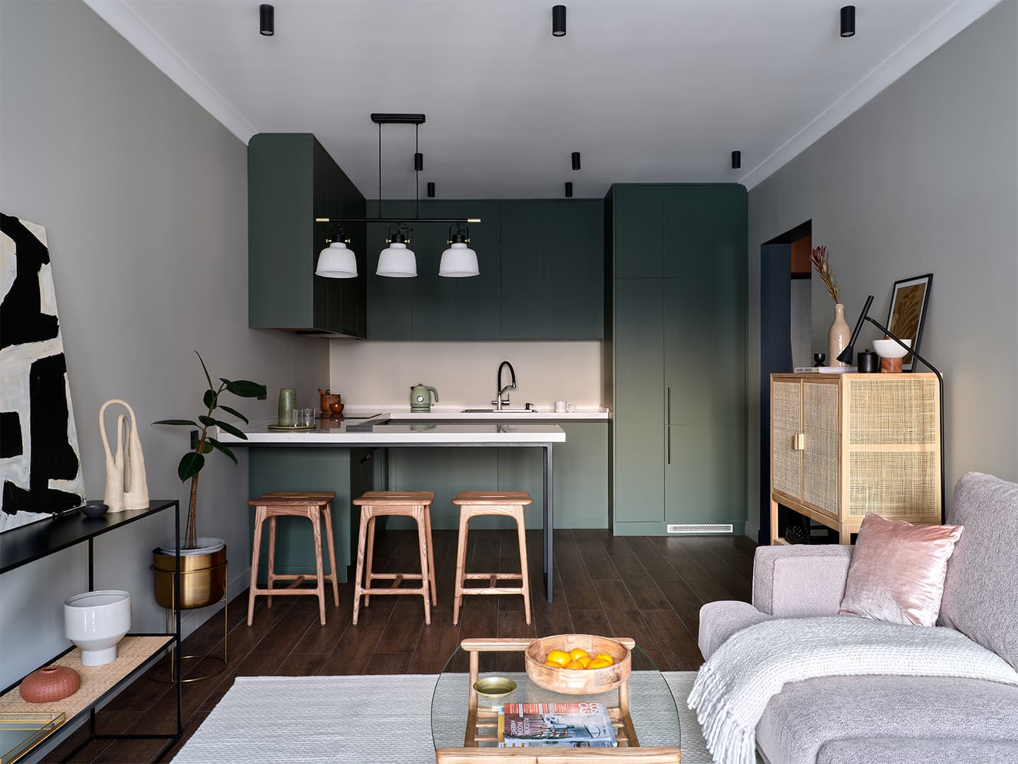 Красочный и воздушный интерьер квартиры в Алматы — проект Фариза Мамедова