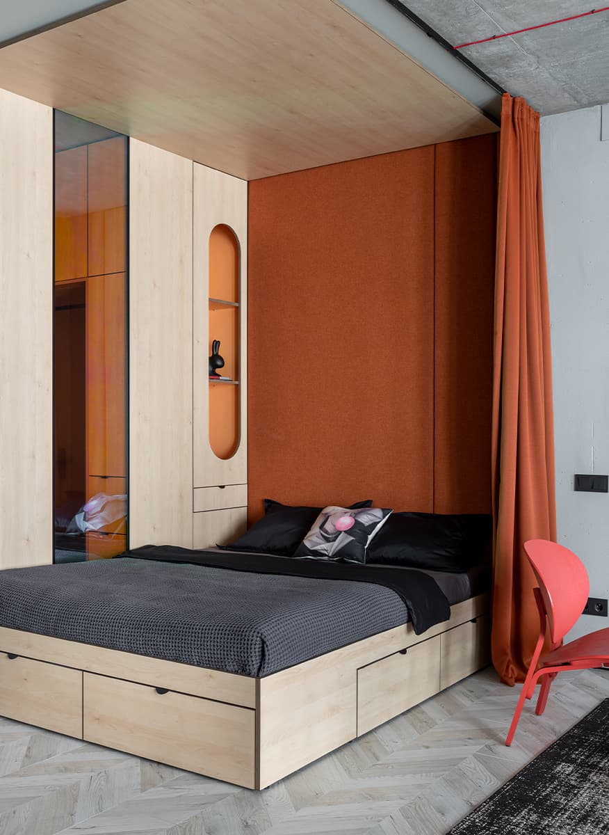 Обилие цветов в интерьере квартиры-студии — проект Екатерины и Алексея Савицких