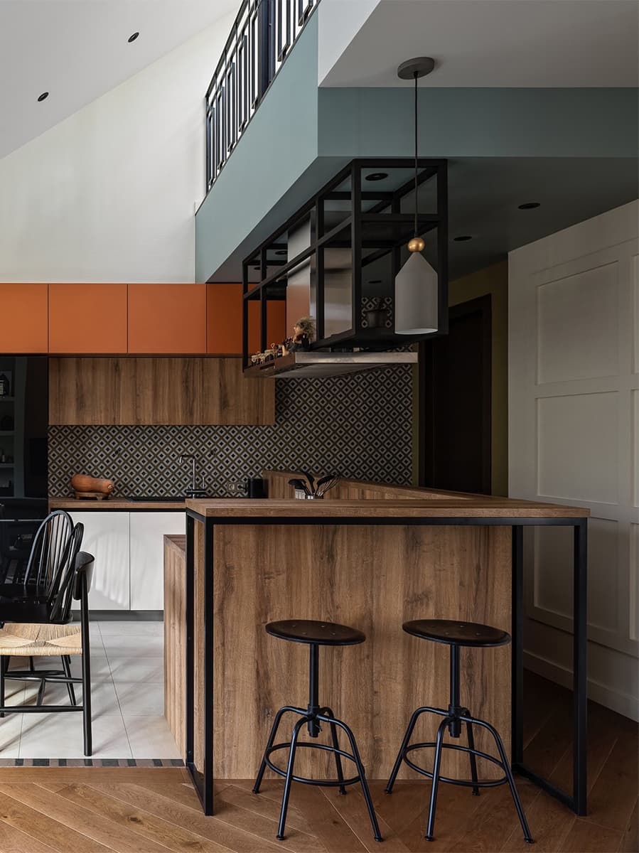 Уютный интерьер двухуровневой квартиры с четырьмя спальнями — проект Ирины Халезовой