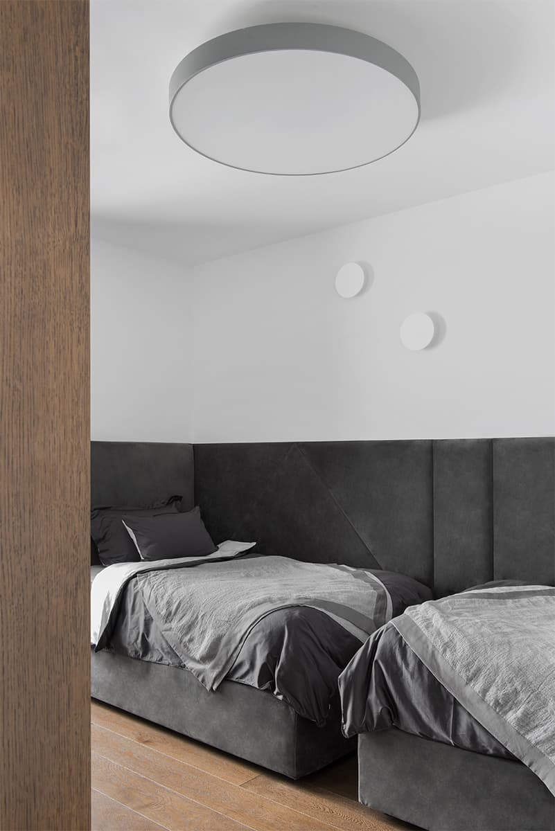 Элегантный интерьер квартиры с нетипичной планировкой — проект студии дизайна BALCON