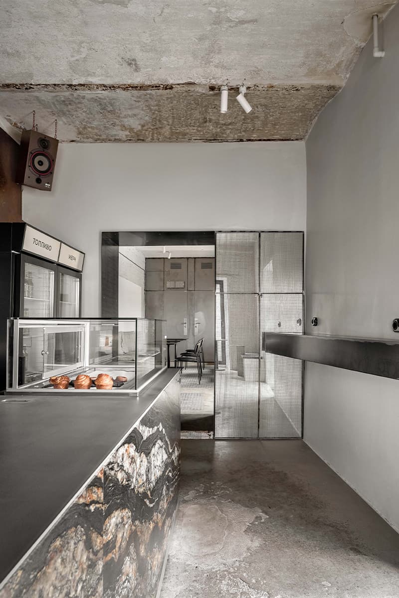 Чувственный интерьер кофейни в брутальной эстетике — проект студии Kidz