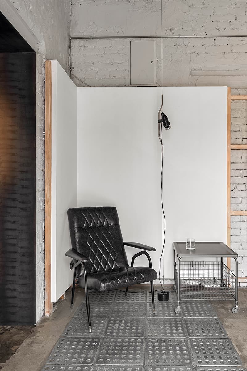 Чувственный интерьер кофейни в брутальной эстетике — проект студии Kidz