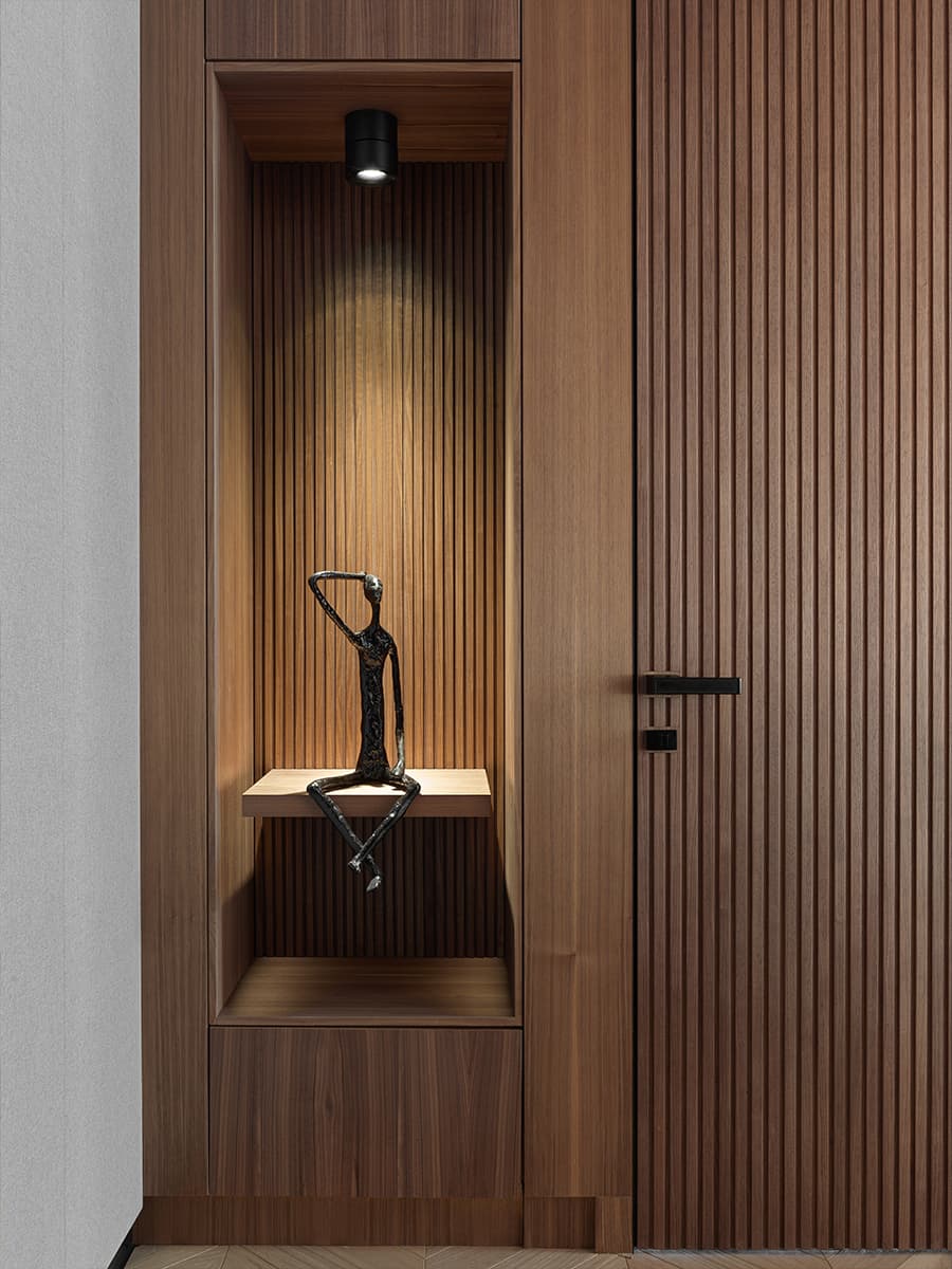 Сдержанный интерьер квартиры в башне Москва-Сити — проект студии ArtD