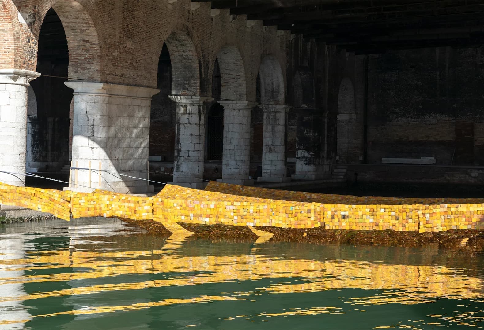 18-я Венецианская архитектурная биеннале: Инсталляция Time and Chance. Серж Аттуквей Клотти. Фото: Marco Zorzanello, La Biennale di Venezia