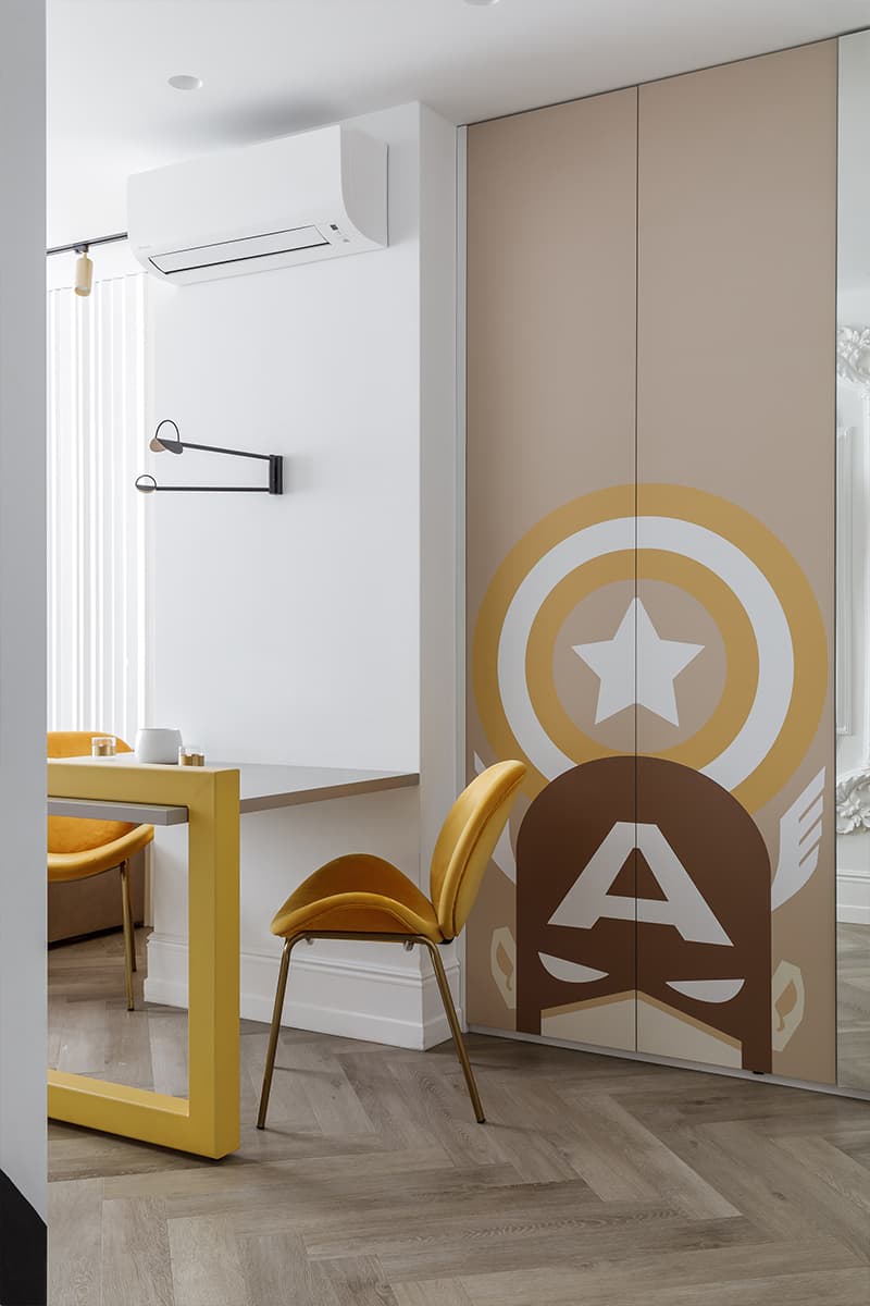 Классические элементы в интерьере элегантной квартиры для семьи с двумя сыновьями — проект Оксаны Пирко и Дарьи Гончаровой