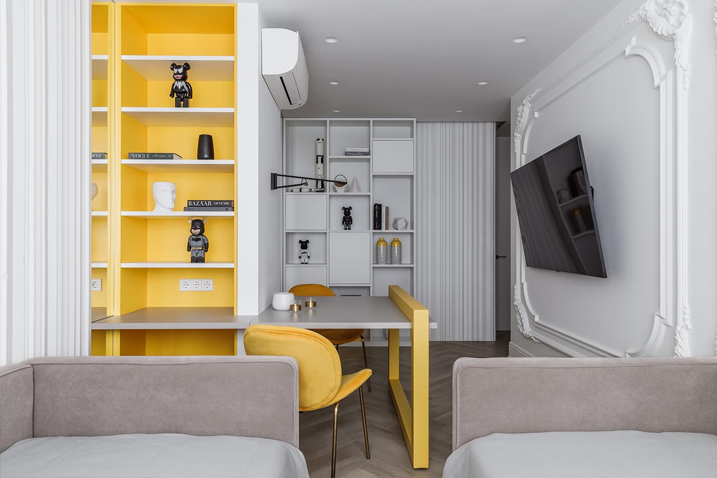 Классические элементы в интерьере элегантной квартиры для семьи с двумя сыновьями — проект Оксаны Пирко и Дарьи Гончаровой