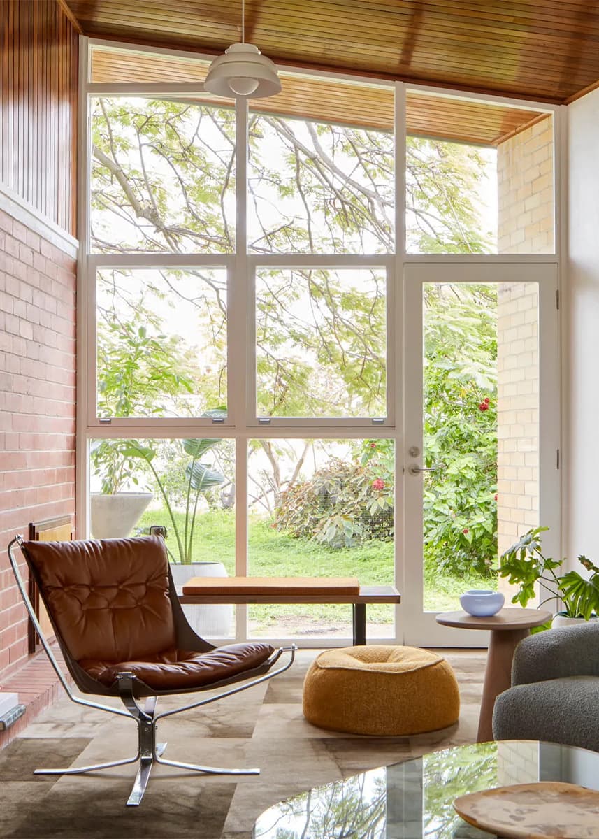 До самого фундамента: преображение австралийского коттеджа с винтажной мебелью и элементами стиля mid-century modern — проект студии Design Theory
