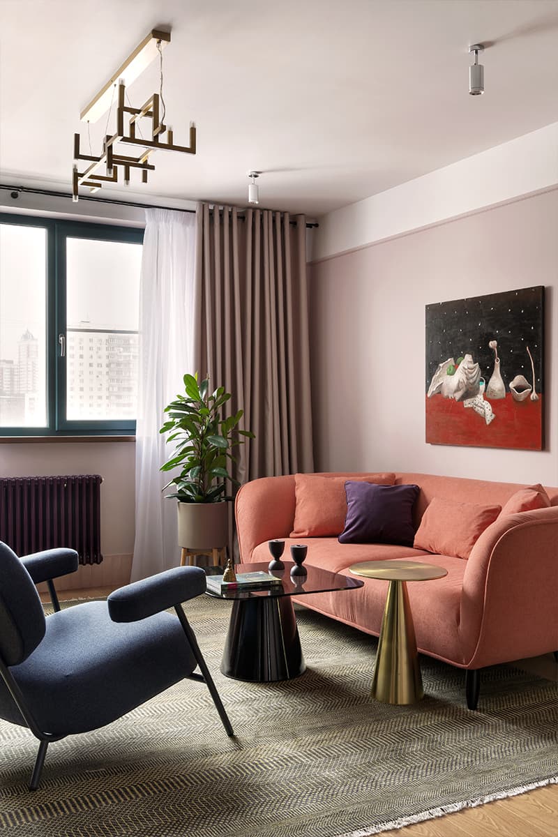 Эклектичный интерьер квартиры с творческой атмосферой для семьи киносценаристов — проект Lake and Walls