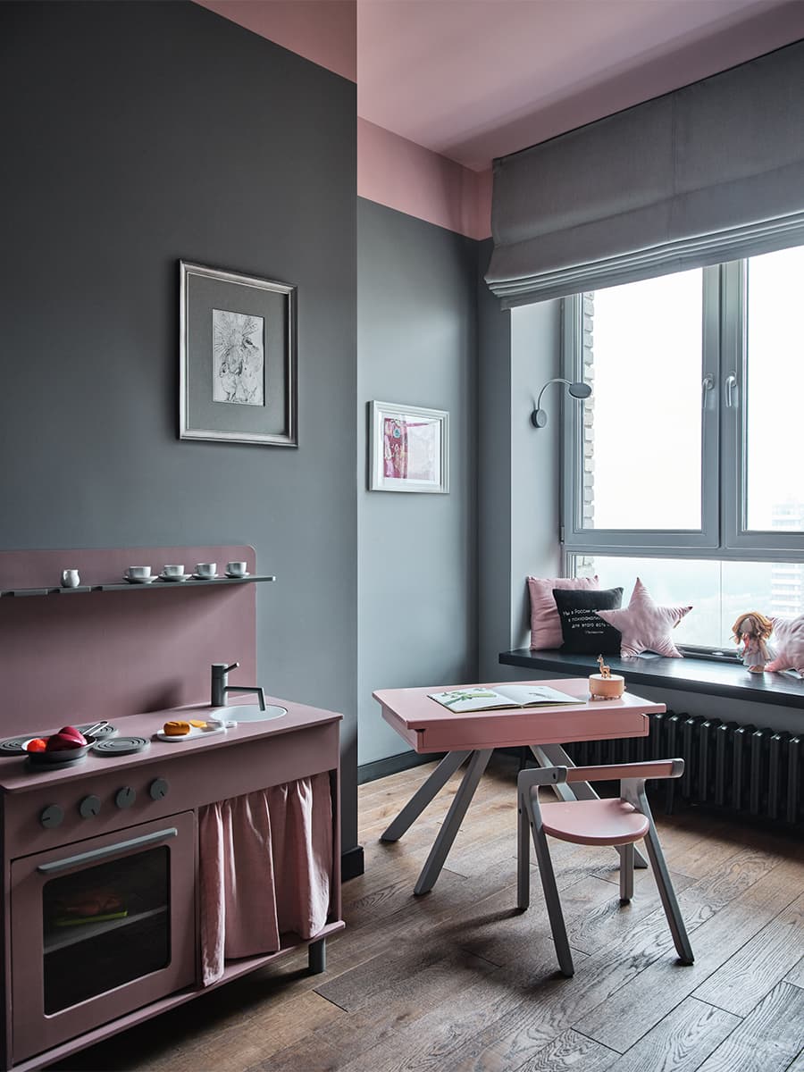 Глубокие арктические цвета в смелом интерьере квартиры — проект Ирины Богатиковой