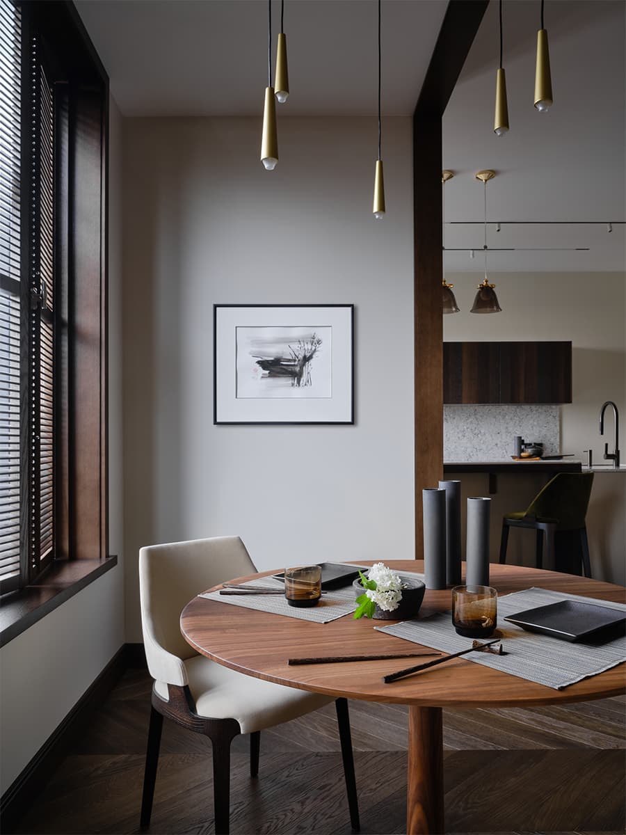 Расслабленный микс классики и современности в интерьере квартиры с камерной спальней — проект Александры Алексеевой