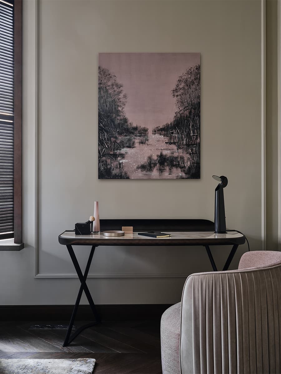 Расслабленный микс классики и современности в интерьере квартиры с камерной спальней — проект Александры Алексеевой