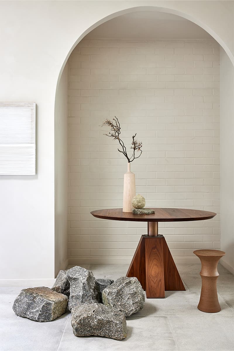 Озелененный интерьер офиса для австралийской студии ландшафтного дизайна Wyer & Co — проект Daniel Boddam Studio