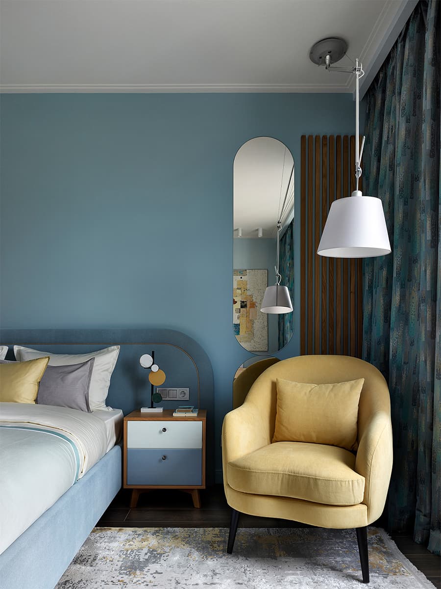 Природные краски и натуральное дерево в интерьере квартиры с видом на парк — проект Анастасии Холопцевой