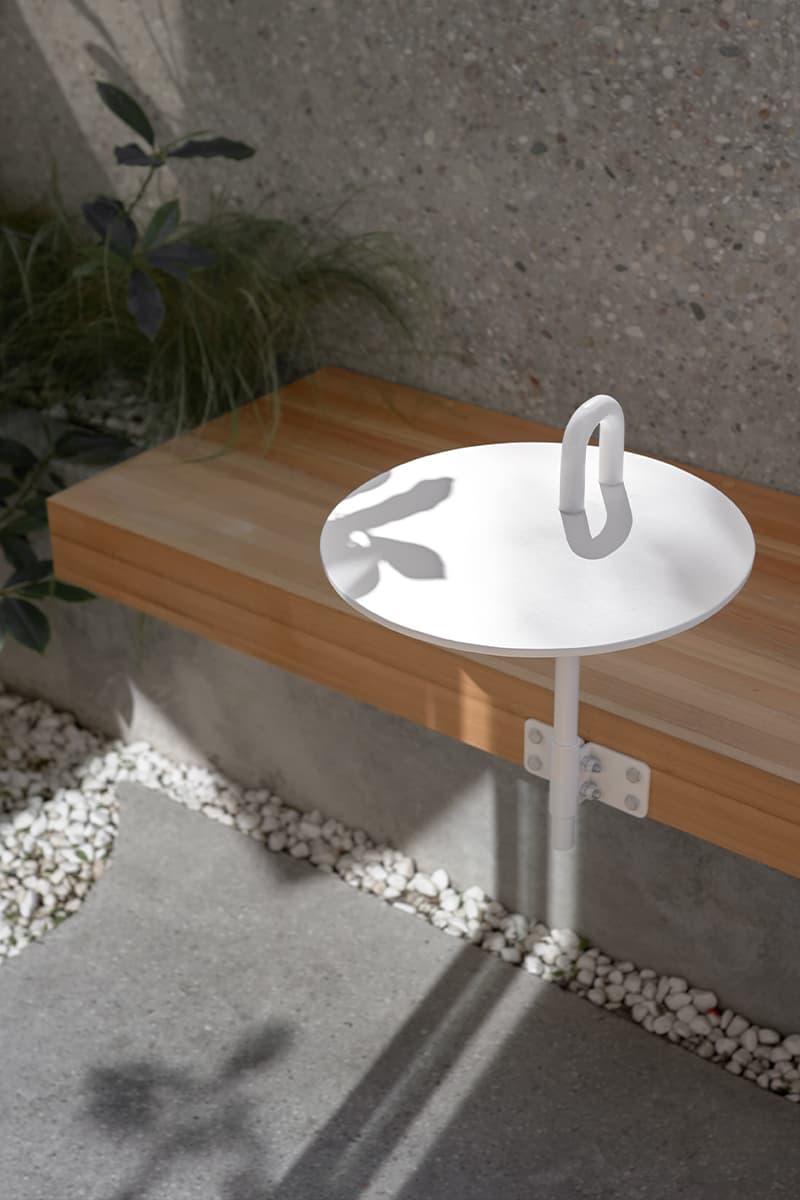 Акцентный градиент в интерьере маленькой кондитерской в японском стиле — проект DA bureau