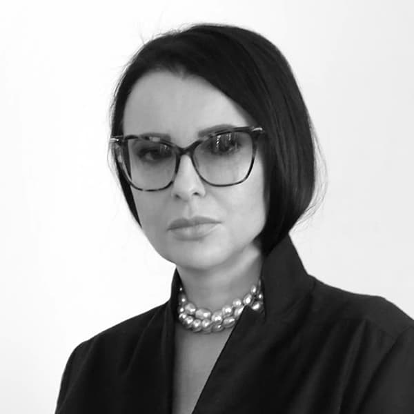 Вера Савельева, куратор экспозиции, заведующий фондом предметного дизайна Всероссийского музея декоративного искусства